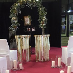 décoration pour un mariage avec une arche  - Mariage en Normandie