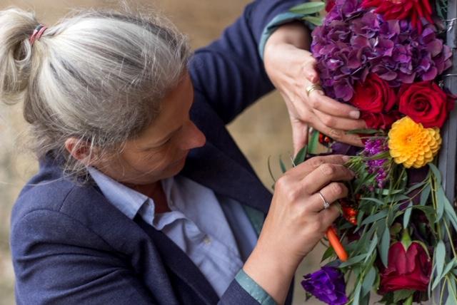 fleuriste passionnée, proche de Caen en Normandie pour votre mariage