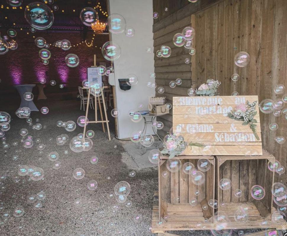 Mariage en Normandie - photo d'une décoration de mariage avec des bulles