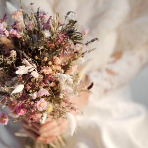 créatrice, fleuriste sur-mesure pour le jour de votre mariage en normandie  - Mariage en Normandie