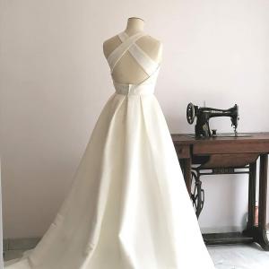 Elina  - Création  de vêtements sur-mesure pour votre mariage (Normandie)  - Prestataire de Mariage en Normandie